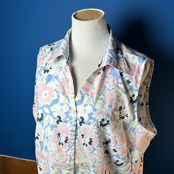 Laura Scott top - Picture 2 of 8